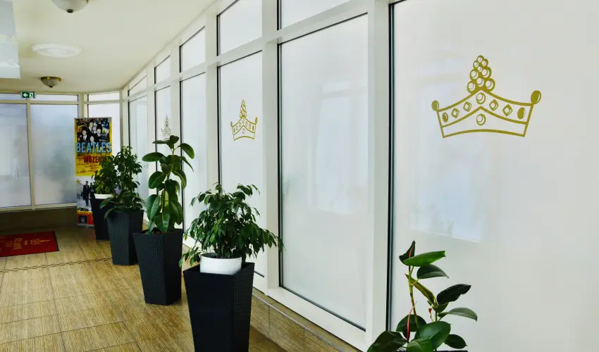 Hotel Korona Wellness, Rendezvny & Borhotel Eger Eger - Mjus 1. (min. 2 j)