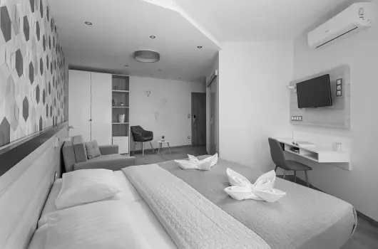 Kristly Hotel - Mjus 1.