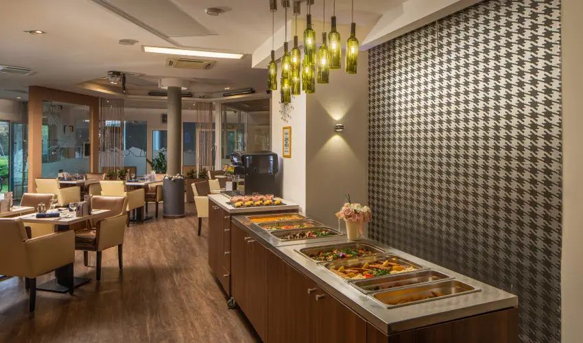 Kristly Hotel Keszthely - Mjus 1.