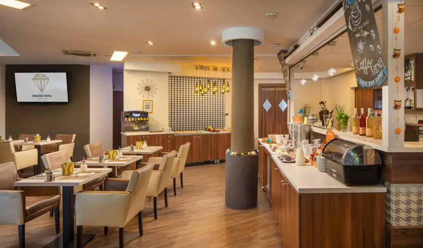 Kristly Hotel Keszthely - Mjus 1.