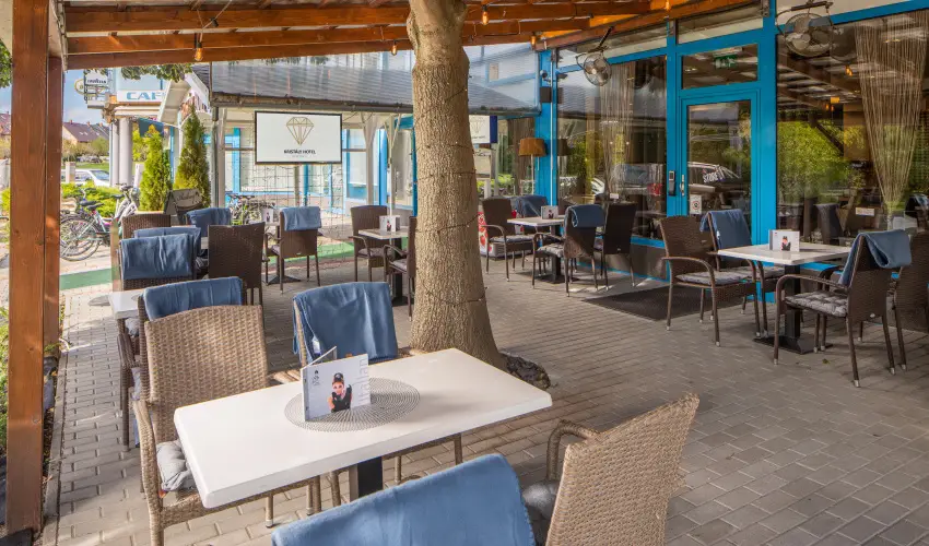 Kristly Hotel Keszthely - Mjus 1.