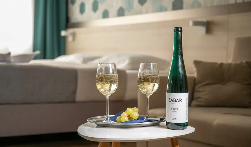 Kristly Hotel Keszthely - Mjus 1.