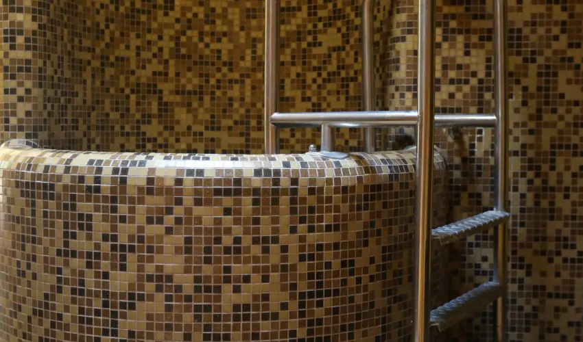 Hotel Laroba Alsrs - Mjus 1. - teljes elrefizetssel (min. 2 j)