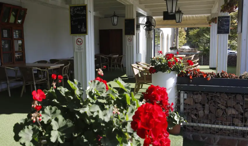 Hotel Laroba Alsrs - Mjus 1. - teljes elrefizetssel (min. 2 j)