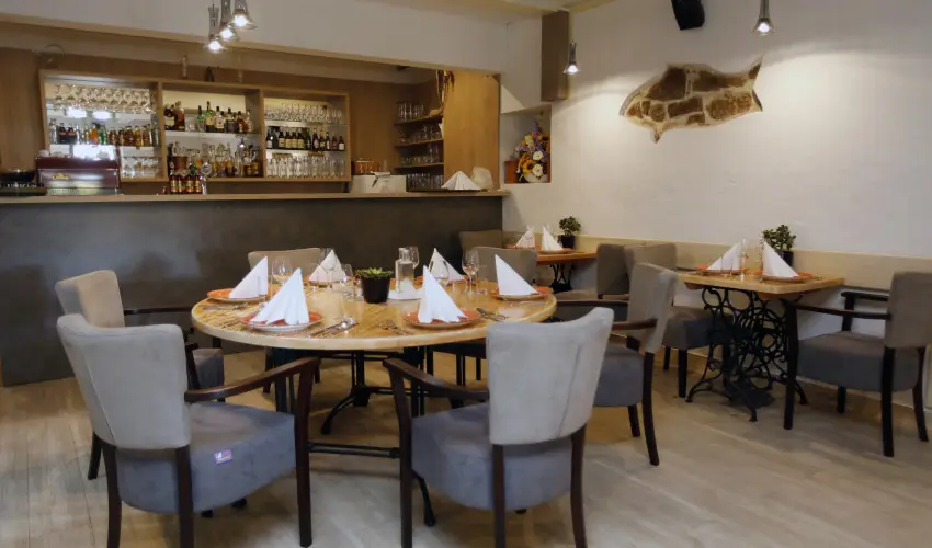 Hotel Laroba Alsrs - Mjus 1. - teljes elrefizetssel (min. 2 j)