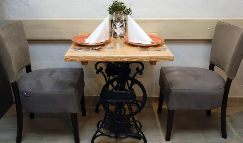 Hotel Laroba Alsrs - Mjus 1. - teljes elrefizetssel (min. 2 j)