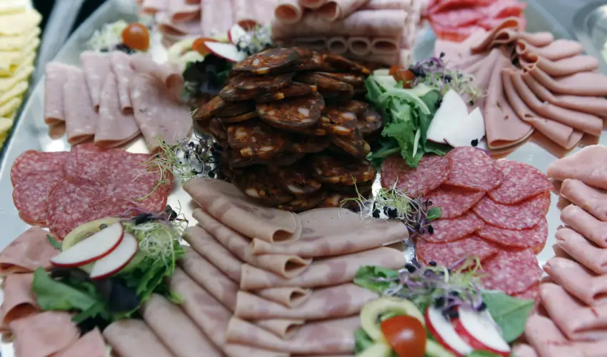 Hotel Laroba Alsrs - Mjus 1. - teljes elrefizetssel (min. 2 j)