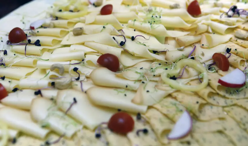 Hotel Laroba Alsrs - Mjus 1. - teljes elrefizetssel (min. 2 j)