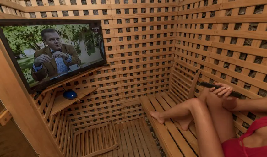 Hotel Laroba Alsrs - Mjus 1. - teljes elrefizetssel (min. 2 j)