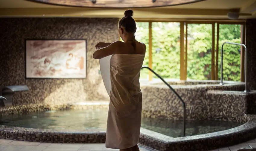 Hotel Laroba Alsrs - Mjus 1. - teljes elrefizetssel (min. 2 j)