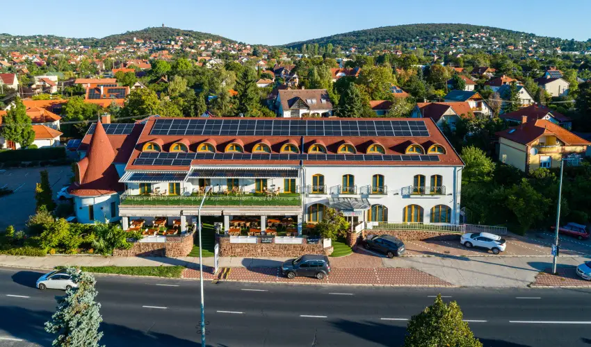 Hotel Laroba Als��rs - M�jus 1. (min. 2 �j)