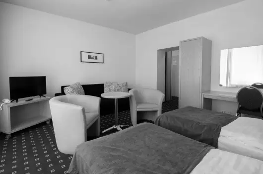 Laterum Hotel - M�jus 1. 