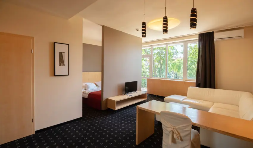 Laterum Hotel Pcs - Mjus 1. 