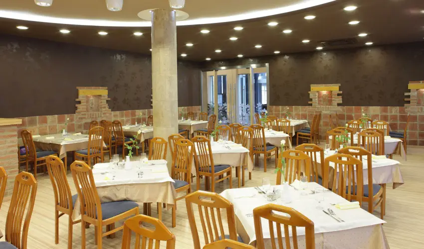 Laterum Hotel Pcs - Mjus 1. 