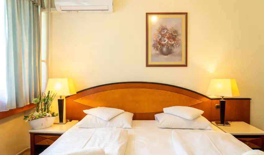 Majerik Hotel Hvz - Mjus 1. 