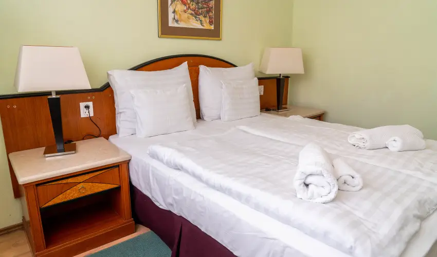 Majerik Hotel Hvz - Mjus 1. 