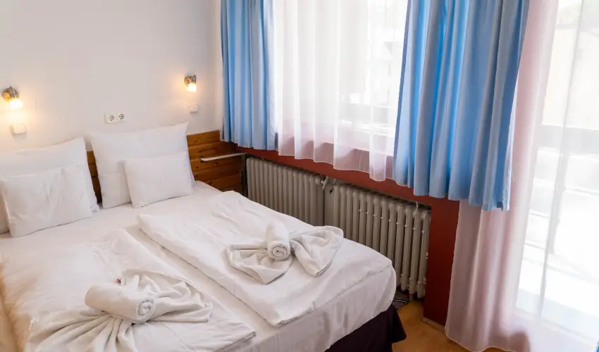 Majerik Hotel Hvz - Mjus 1. 