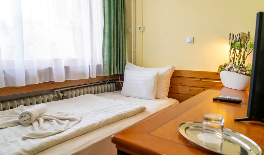 Majerik Hotel Hvz - Mjus 1. 