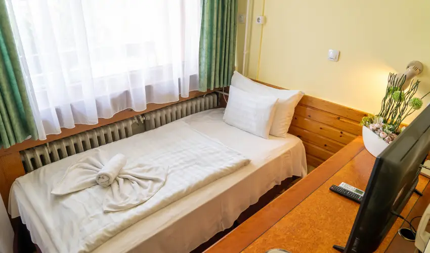 Majerik Hotel Hvz - Mjus 1. 