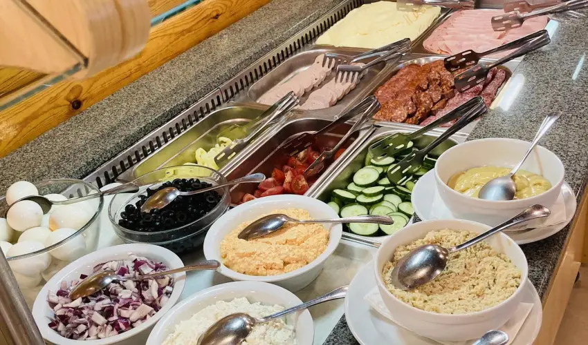 Majerik Hotel Hvz - Mjus 1. 