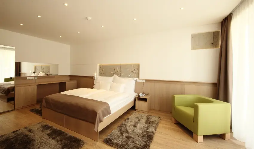 Hotel Historia Malomkert Veszpr�m - M�jus 1.