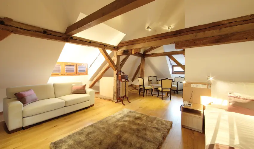 Hotel Historia Malomkert Veszpr�m - M�jus 1.