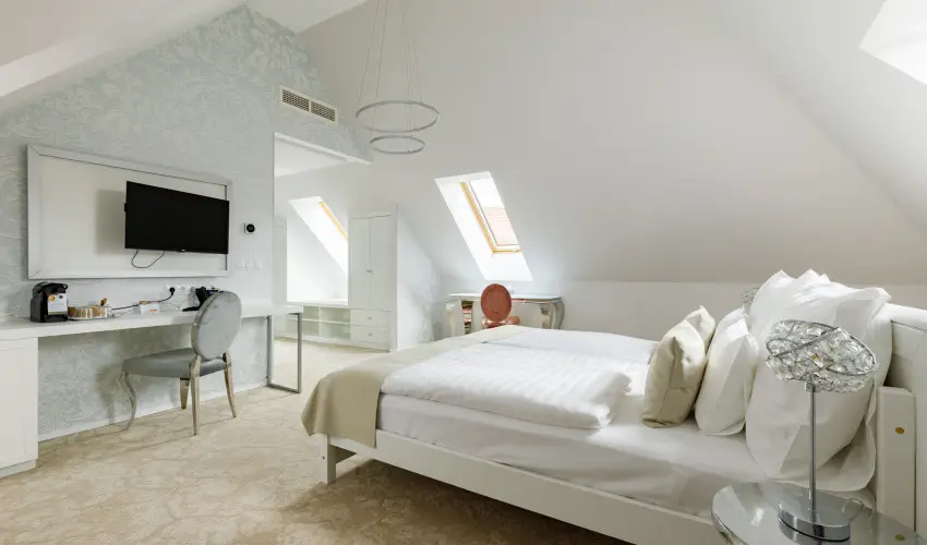 Hotel Historia Malomkert Veszpr�m - M�jus 1.