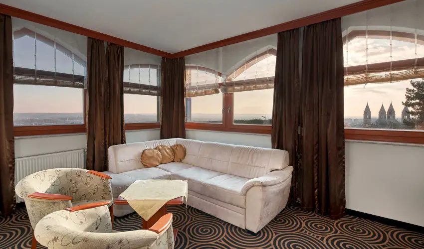 Sndor Hotel Pcs - Mjus 1. 