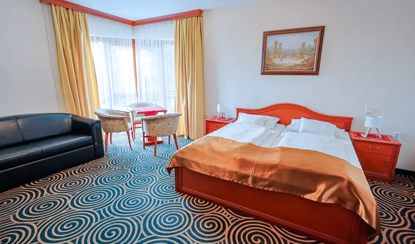 S�ndor Hotel P�cs - M�jus 1. 