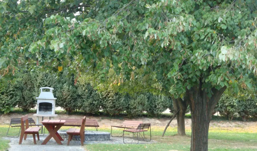 Hotel Napsugr Hvz Hvz - Mjus 1.