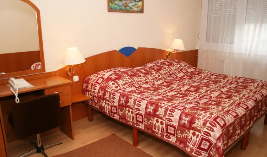 Hotel Napsugr Hvz Hvz - Mjus 1.