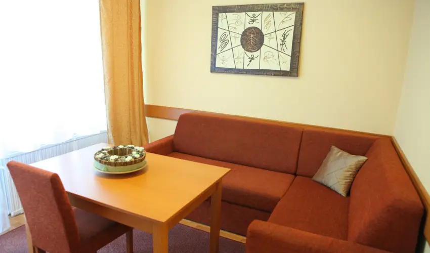 Hotel Napsugr Hvz Hvz - Mjus 1.