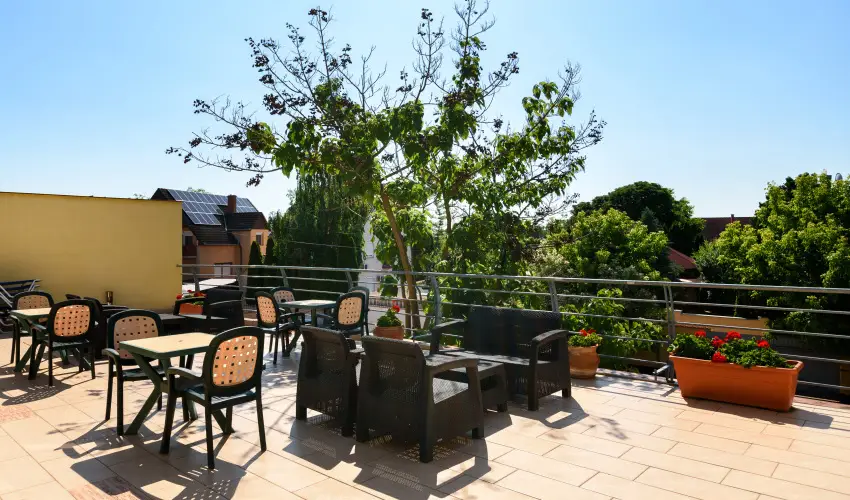 Hotel Ngy vszak Hajdszoboszl - Mjus 1.