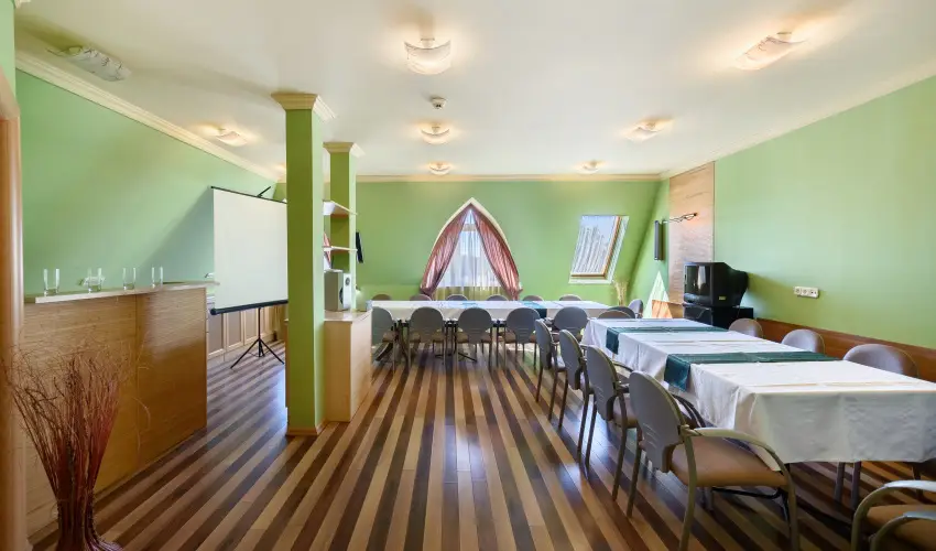 Hotel Ngy vszak Hajdszoboszl - Mjus 1.