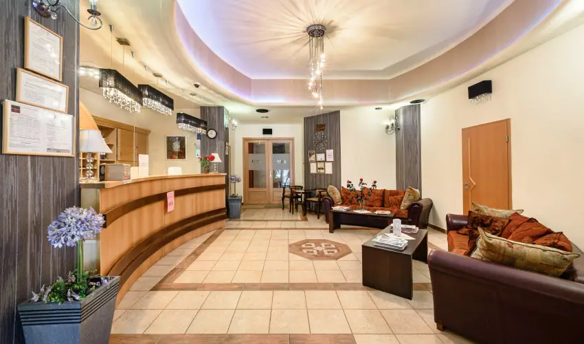 Hotel Ngy vszak Hajdszoboszl - Mjus 1.