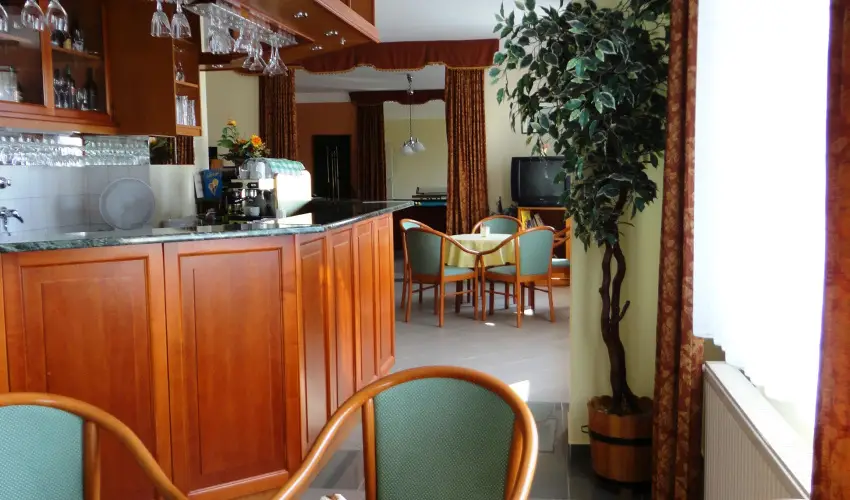 Hotel Ovit Keszthely - Termszetkzeli Majlis a Balaton s Hvz tallkozsnl (min. 3 j)