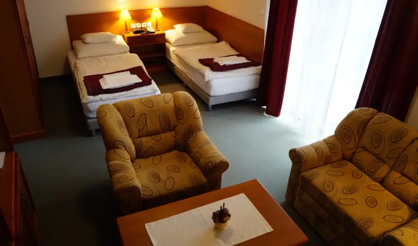 Hotel Ovit Keszthely - Termszetkzeli Majlis a Balaton s Hvz tallkozsnl (min. 3 j)