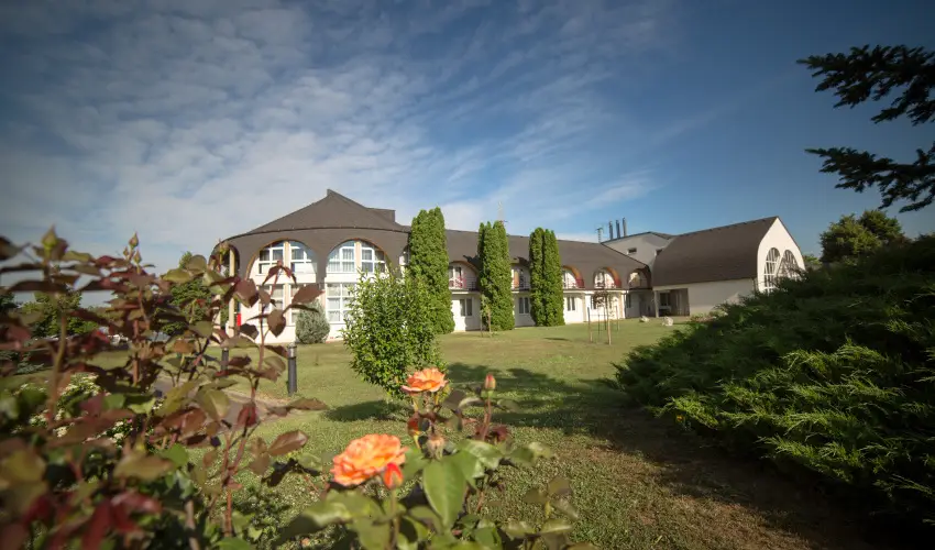 Hotel Ovit Keszthely - Termszetkzeli Majlis a Balaton s Hvz tallkozsnl (min. 3 j)