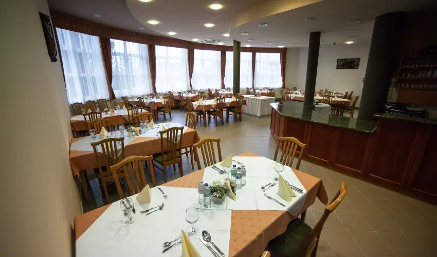 Hotel Ovit Keszthely - Termszetkzeli Majlis a Balaton s Hvz tallkozsnl (min. 3 j)