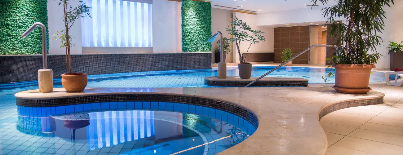 Palace Hotel  Hvz - Majlis - teljes elrefizetssel