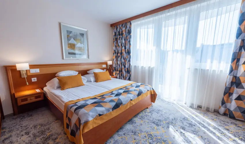 Palace Hotel  H�v�z - Maj�lis 