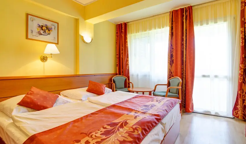 Hotel Panoráma Balatongyörök Balatongyörök - Majális (min. 2 éj)