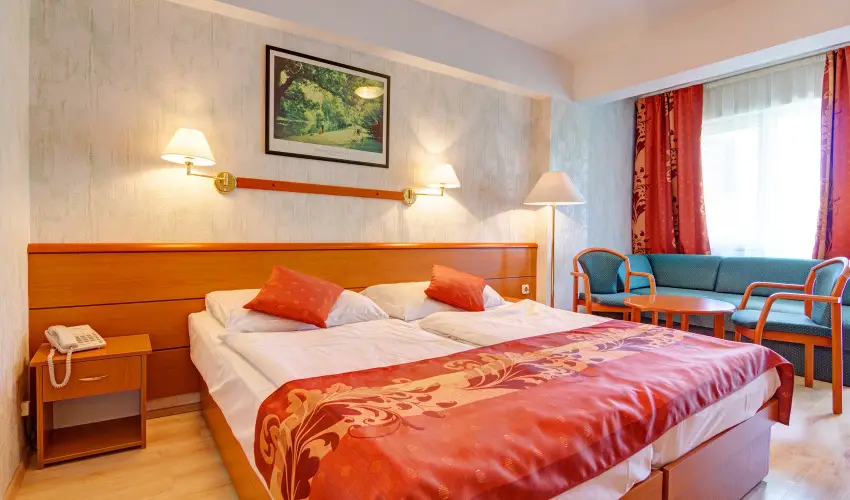 Hotel Panoráma Balatongyörök Balatongyörök - Majális (min. 2 éj)