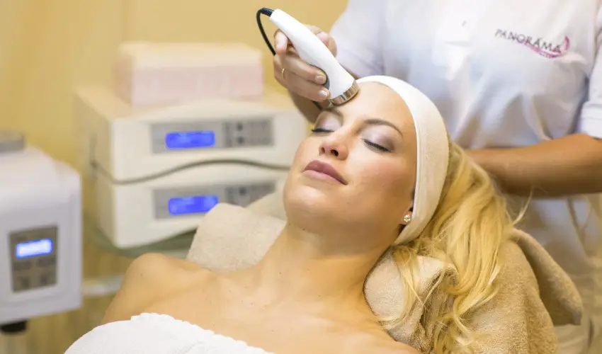 Prmium Hotel Panorma Sifok - Aranyparti majlis (min. 2 j)