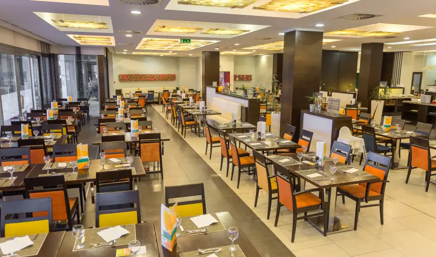 Park Inn by Radisson Srvr Resort & Spa Srvr - Majlis (min. 2 j)