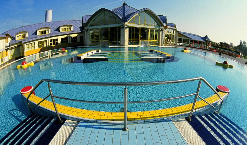 Park Inn by Radisson Srvr Resort & Spa Srvr - Majlis (min. 2 j)