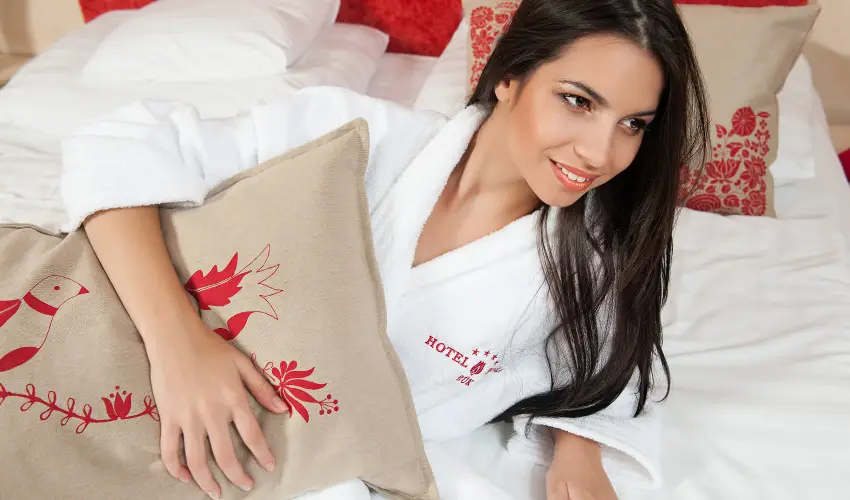 Hotel Piroska Bk, Bkfrd - Mjus 1.