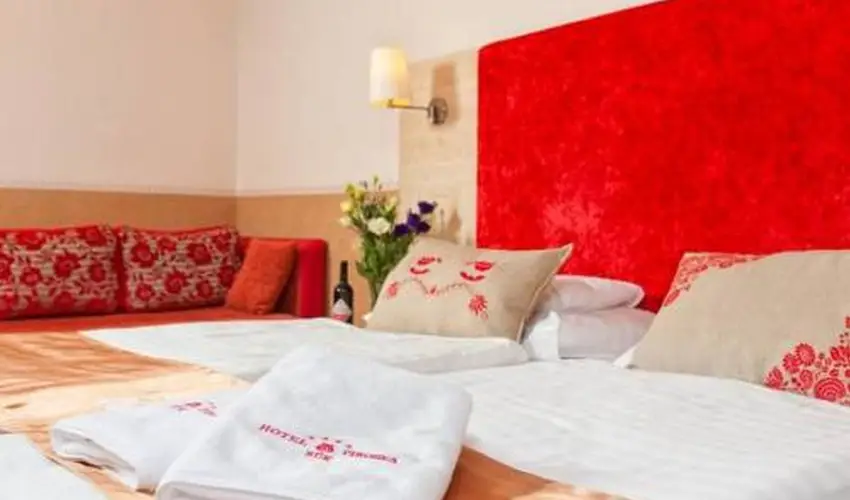 Hotel Piroska Bk, Bkfrd - Mjus 1.