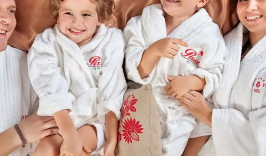 Hotel Piroska Bk, Bkfrd - Mjus 1.