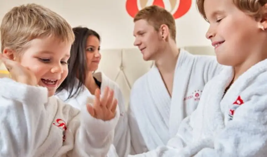 Hotel Piroska Bk, Bkfrd - Mjus 1.